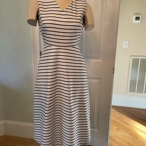 NWOT Kate Spade open back with tie dress.  Sz 4